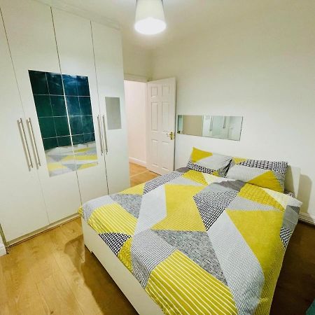 Luxury 2 Bed House With Parking, 5 Min Walk To Station & Ldo Villa London Exterior photo