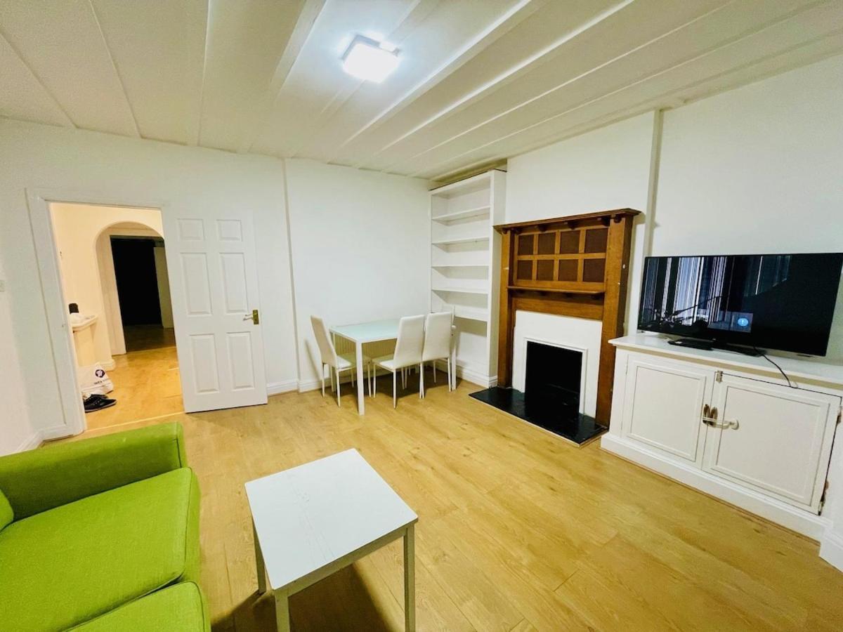 Luxury 2 Bed House With Parking, 5 Min Walk To Station & Ldo Villa London Exterior photo